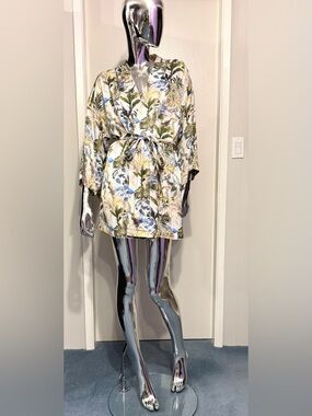 L'AGENCE Jungle design Kimono Jacket - shorty robe white + blue, cheetah, birds